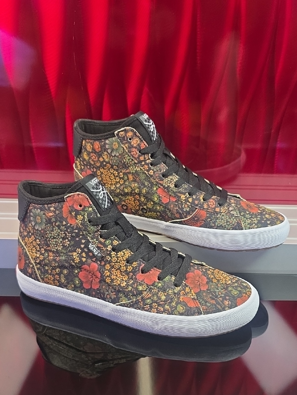 Vans Lizzie Floral Black Multi Skate Shoes Men’s 3.5 Women’s 5 New With Box